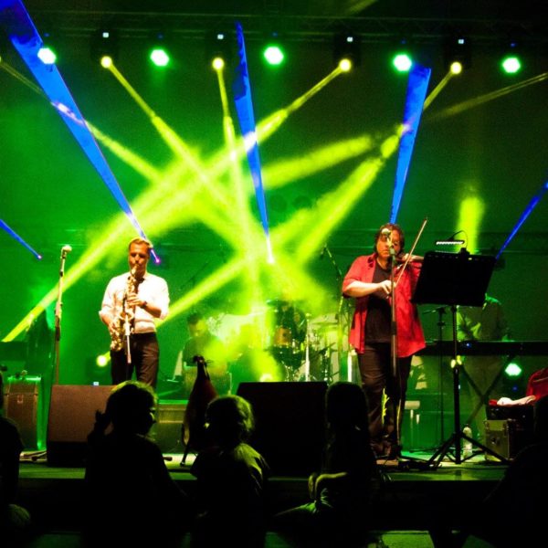 Gyermekműsorral érkezik Gyulára a Ghymes