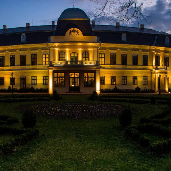 Szerelmesek hete a gyulai várban és az Almásy-kastélyban
